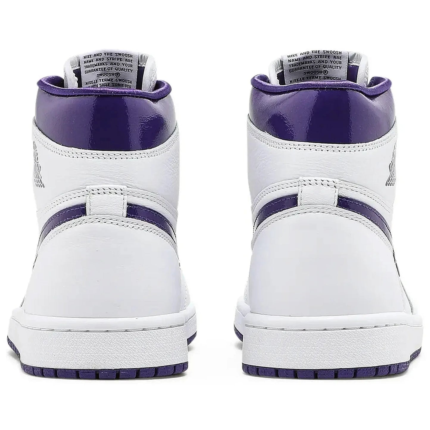 Nike Air Jordan 1 Retro High OG Wmns Court Purple – Damen High-Top Sneaker in Weiß und Lila mit glänzendem Fersenbereich, Rückansicht des Paars im klassischen Retro-Stil.