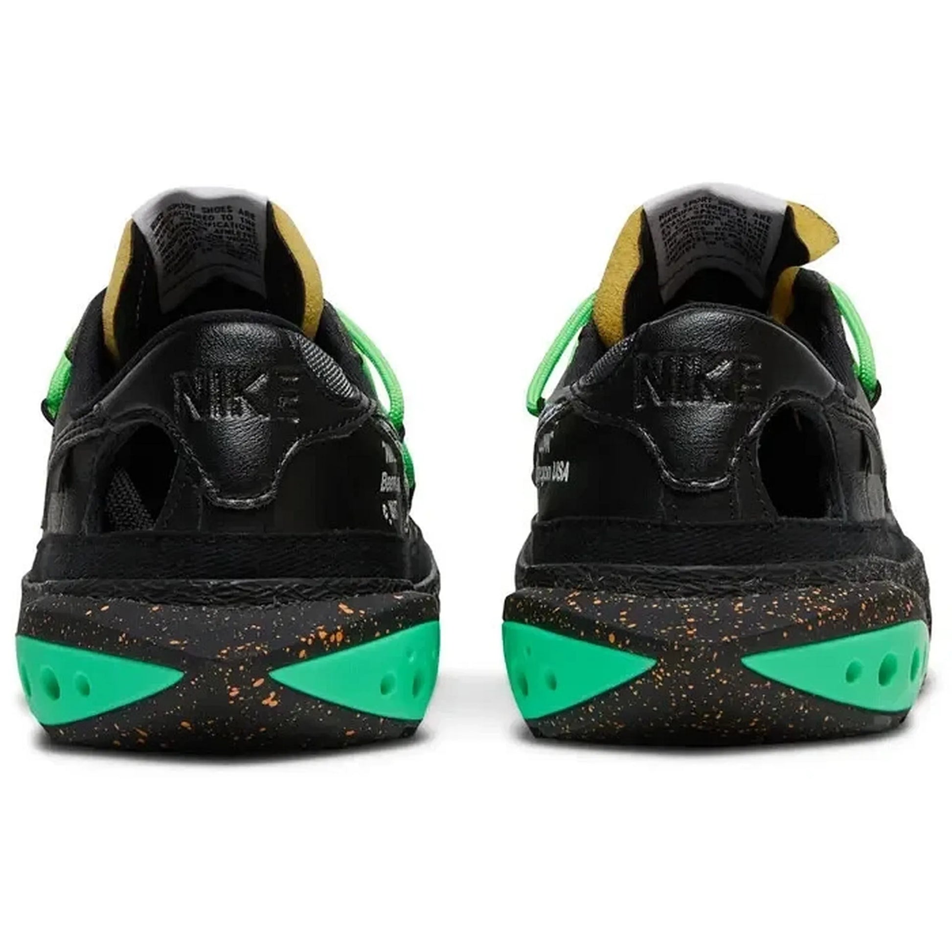 Off-White x Nike Blazer Low Black Electro Green – Rückansicht – schwarze Sneaker mit grün akzentuierter Ferse, gelochter Mittelsohle und sichtbarem Off-White-Design-Element auf der Rückseite