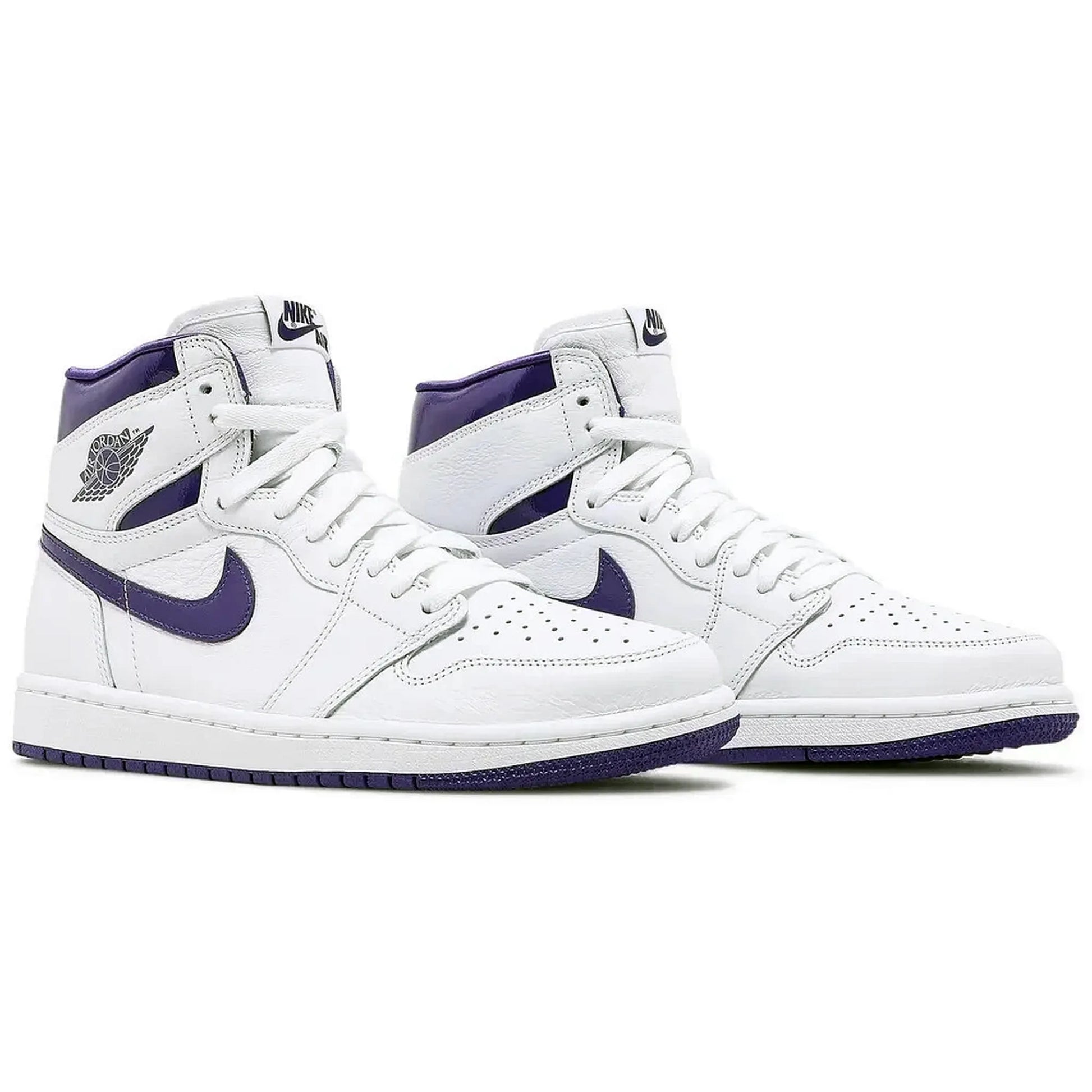 ChatGPT:

Nike Air Jordan 1 Retro High OG Wmns Court Purple – Limitierte Damen Sneaker in Weiß und Lila mit Retro-Design, Paaransicht schräg von vorne der klassischen High-Top Version.
