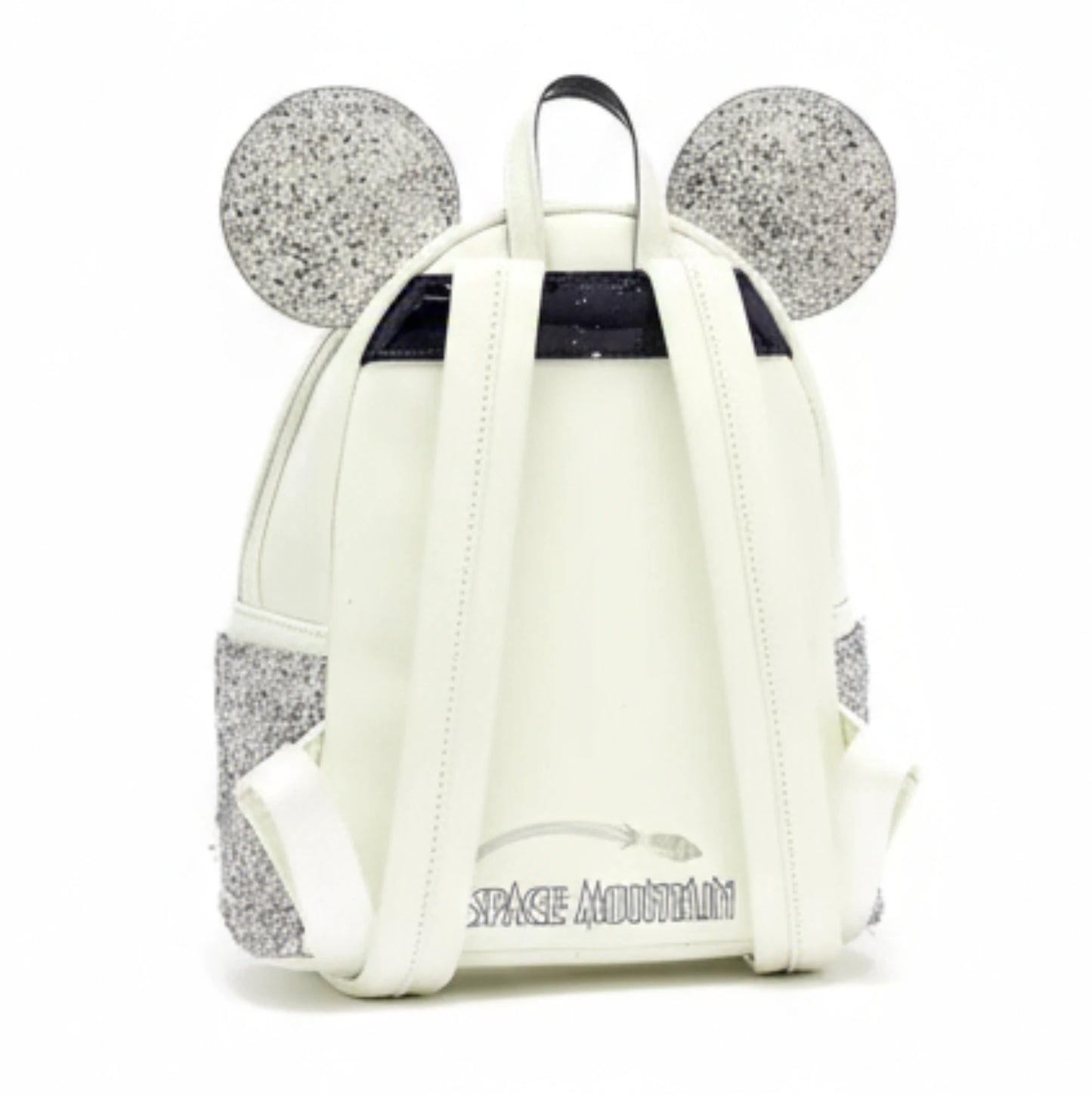 Loungefly Disney Rucksack – stilvoller weiß-silberner Mini-Rucksack mit glitzernden Micky-Maus-Ohren und „Space Mountain“-Schriftzug auf der Rückseite.