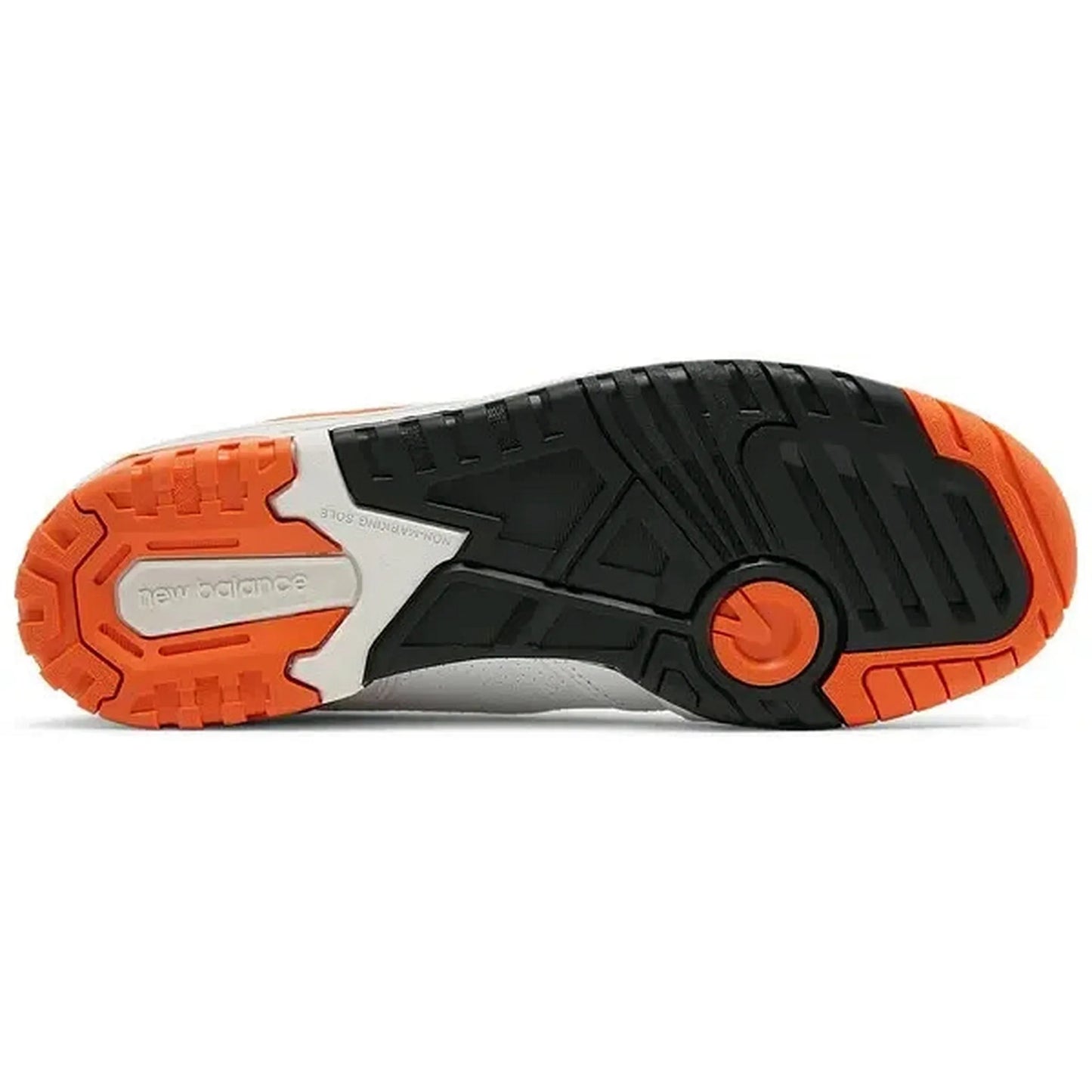 New Balance 550 Syracuse – Unteransicht der Gummisohle in Schwarz, Orange und Weiß mit klassischem New-Balance-Branding für optimalen Grip und Retro-Stil.