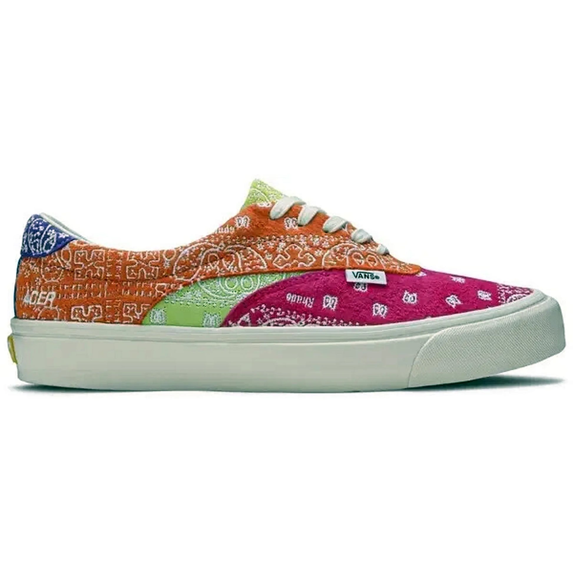 Vans Acer Ni SP x Rhude Multicolor – seitliche Ansicht des bunten Low-Top-Sneakers mit Patchwork-Design in Pink, Grün, Orange und Blau, weißen Schnürsenkeln und beiger Sohle auf weißem Hintergrund.