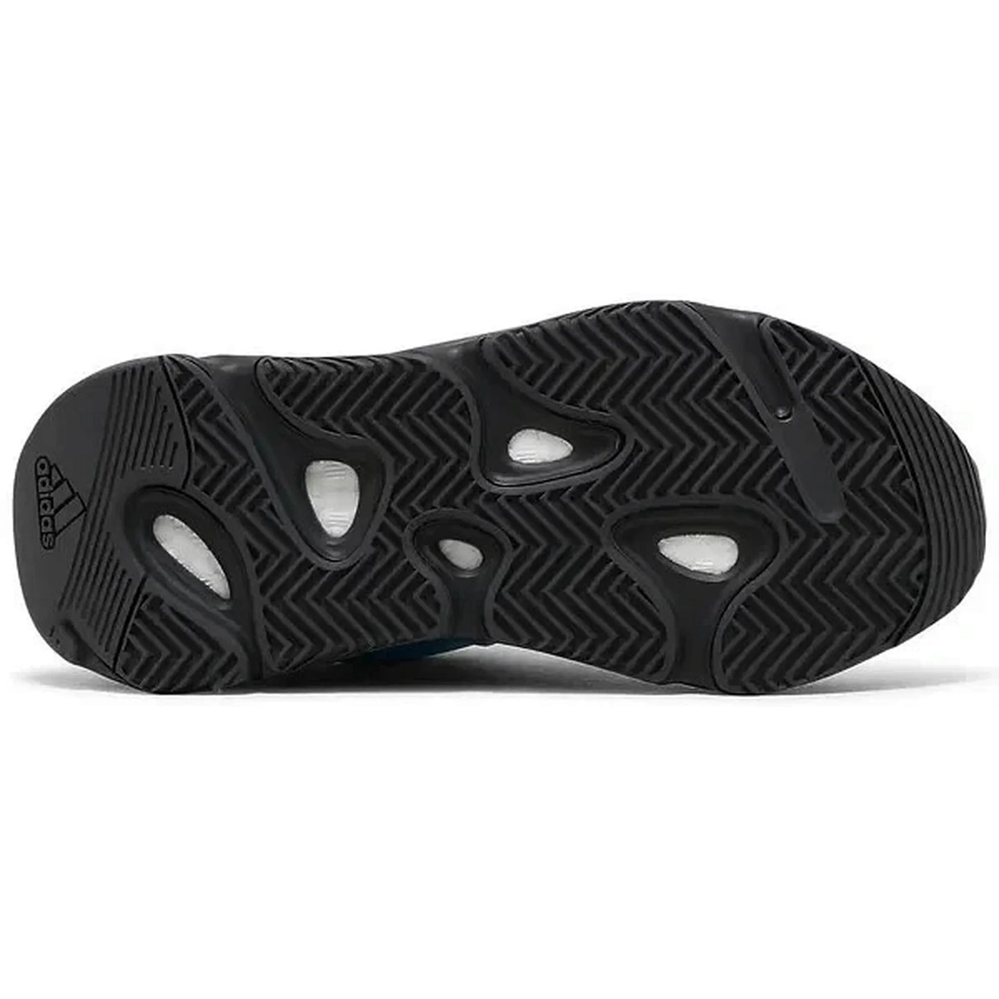 Adidas Yeezy Boost 700 MNVN Bright Cyan, Unteransicht des Sneakers mit schwarzer Sohle, wellenförmigem Profil und sichtbaren Boost-Elementen auf weißem Hintergrund.